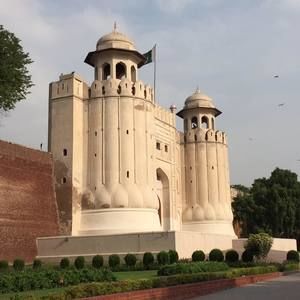 Meet your Posher, Nadeem